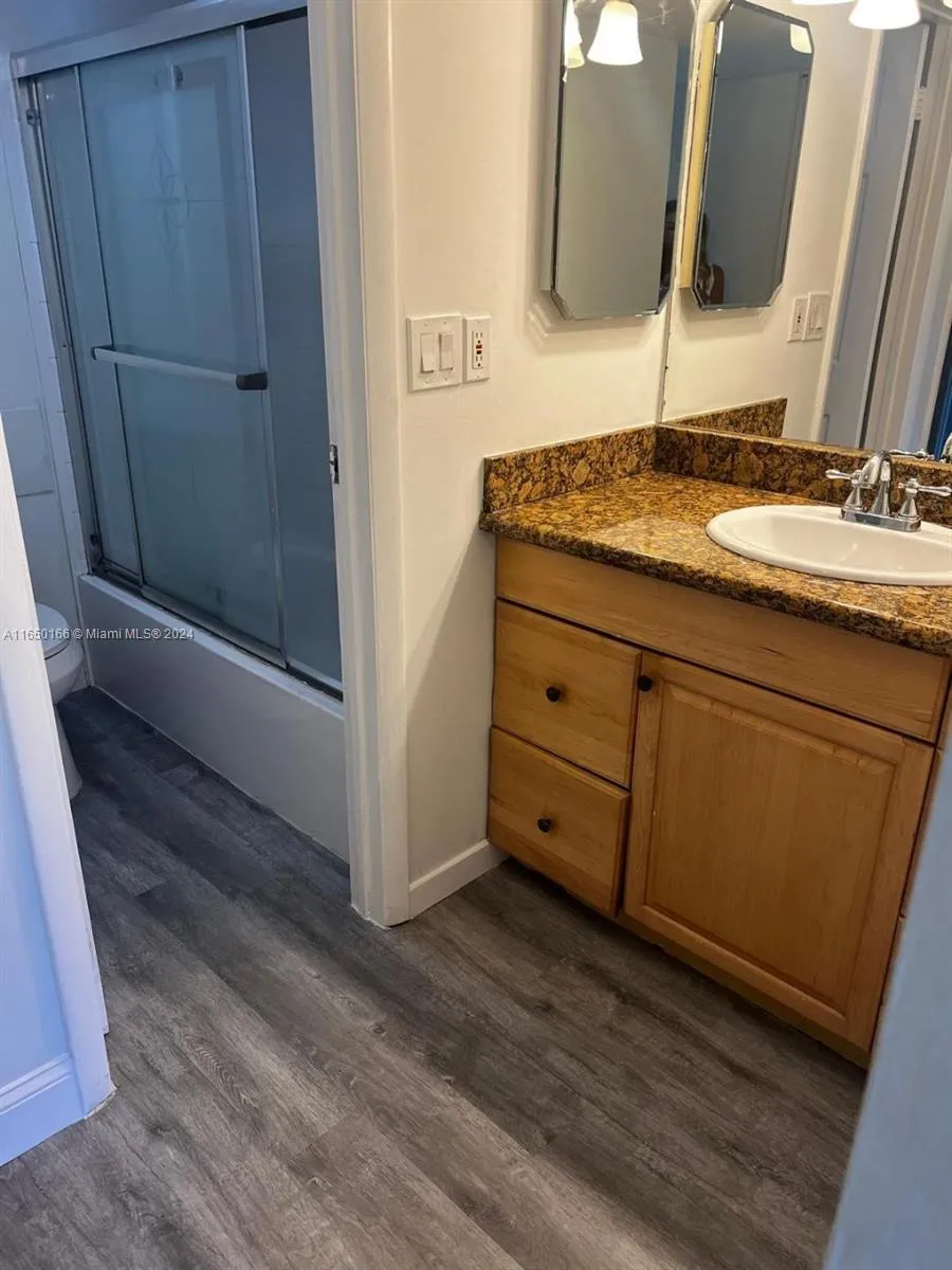 3475 N Country Club Dr 204, Aventura, Florida 3318, Aventura, Florida 33180, 1 Bedroom Bedrooms, 1 Room Rooms,1 BathroomBathrooms,Residential,For Sale,3475 N Country Club Dr 204, Aventura, Florida 3318,A11650166