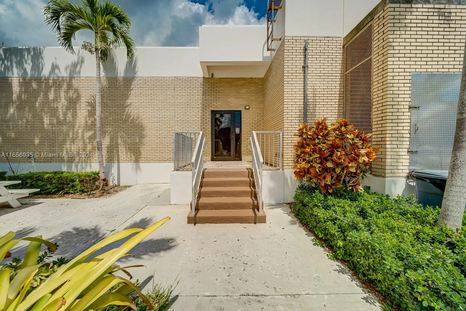8950 Sw 152nd St Suite S, Palmetto Bay, Florida 33, Palmetto Bay, Florida 33157, ,Commercial Lease,For Rent,8950 Sw 152nd St Suite S, Palmetto Bay, Florida 33,A11656935
