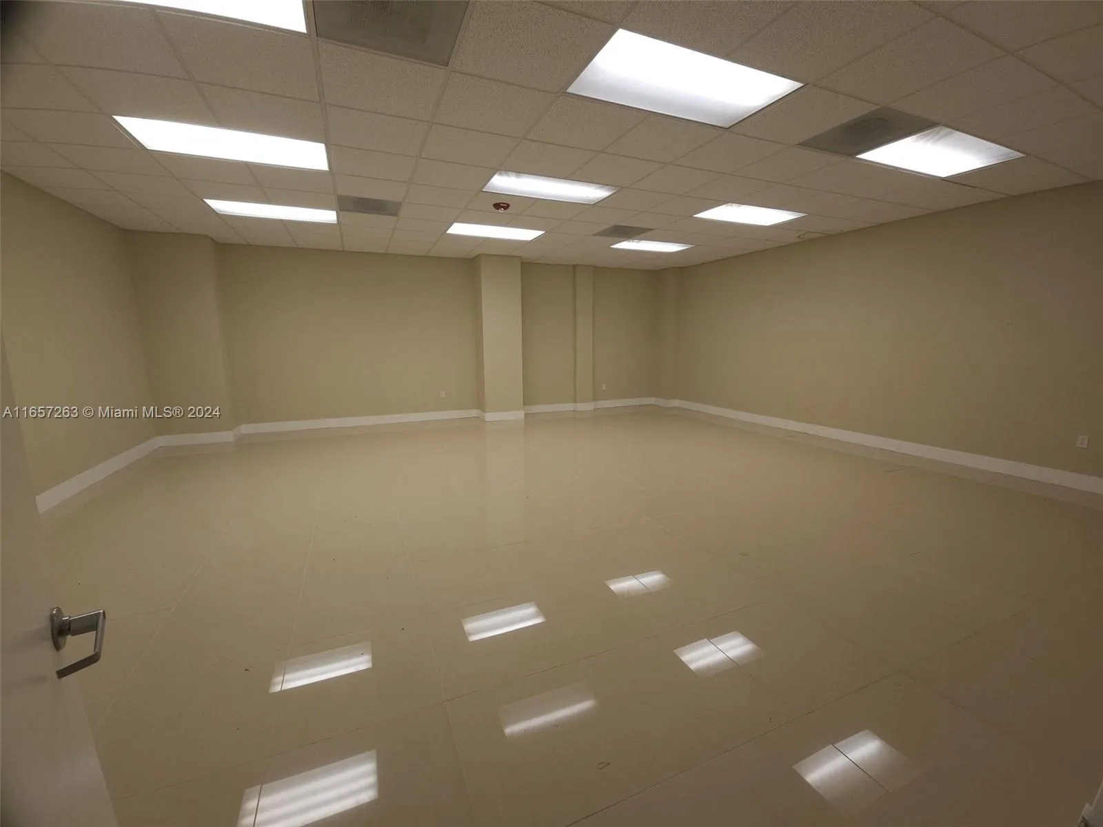 8950 Sw 152nd St Suite Q, Palmetto Bay, Florida 33, Palmetto Bay, Florida 33157, ,Commercial Lease,For Rent,8950 Sw 152nd St Suite Q, Palmetto Bay, Florida 33,A11657263