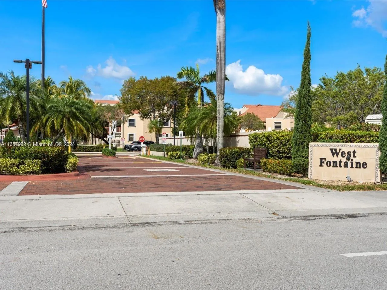 10253 Nw 9th Street Cir 407-6, Miami, Florida 3317, Miami, Florida 33172, 2 Bedrooms Bedrooms, 1 Room Rooms,2 BathroomsBathrooms,Residential,For Sale,10253 Nw 9th Street Cir 407-6, Miami, Florida 3317,A11657992