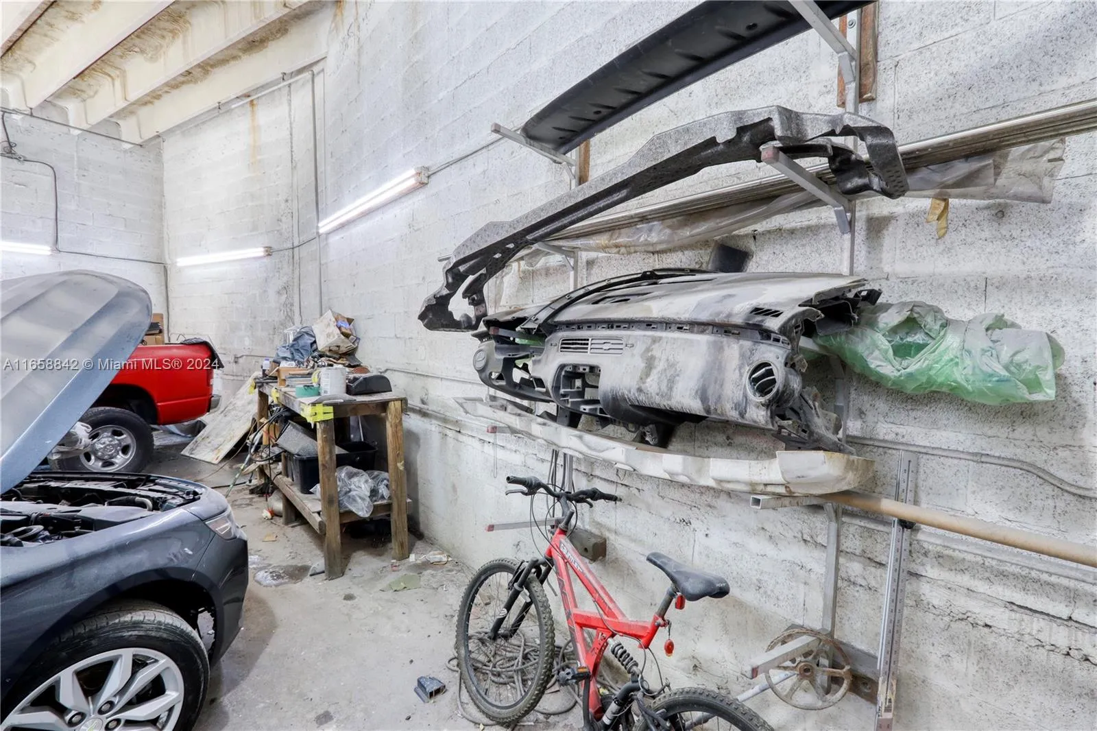 300 W 22nd, Hialeah, Florida 33010, Hialeah, Florida 33010, ,Commercial Sale,For Sale,300 W 22nd, Hialeah, Florida 33010,A11658842