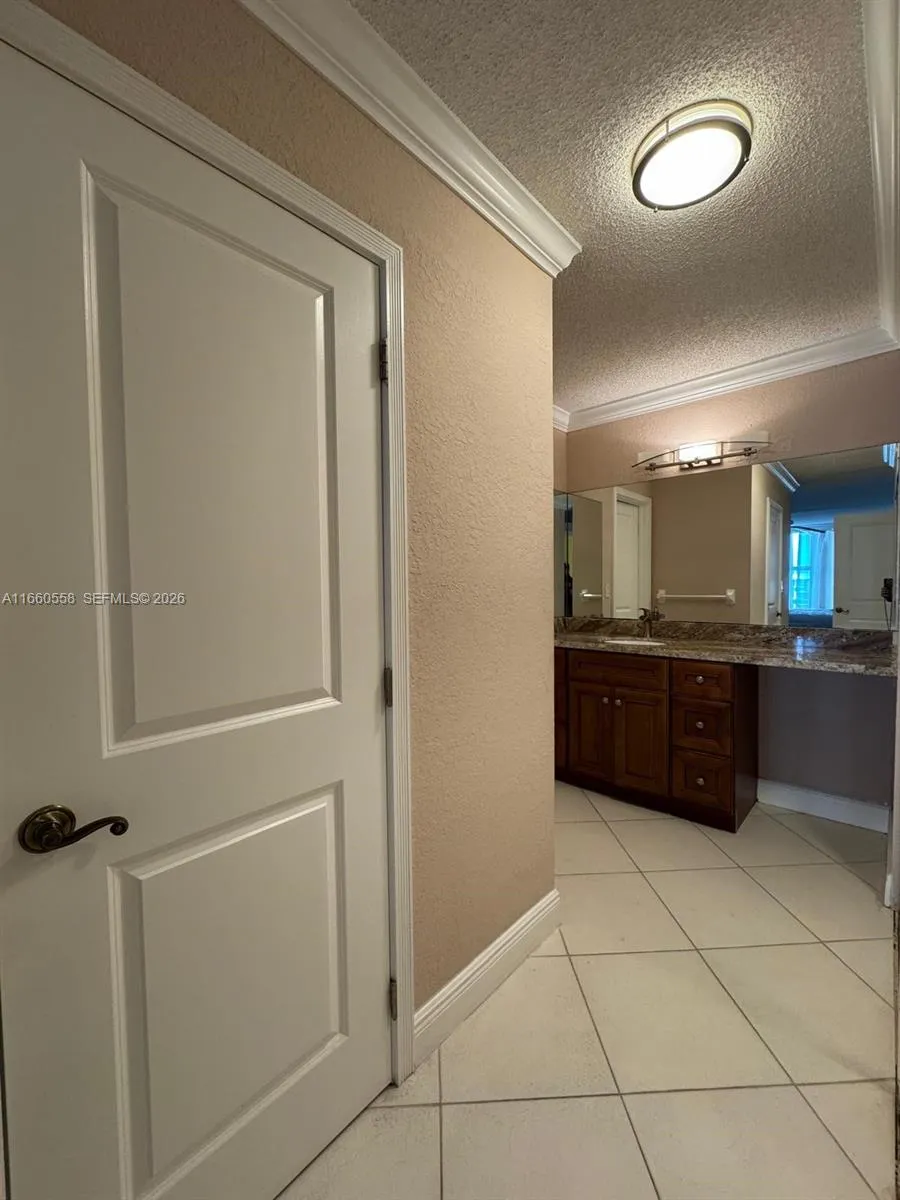 3800 S Ocean Dr 1620, Hollywood, Florida 33019, Hollywood, Florida 33019, 2 Bedrooms Bedrooms, ,2 BathroomsBathrooms,Residential,For Sale,3800 S Ocean Dr 1620, Hollywood, Florida 33019,A11660558