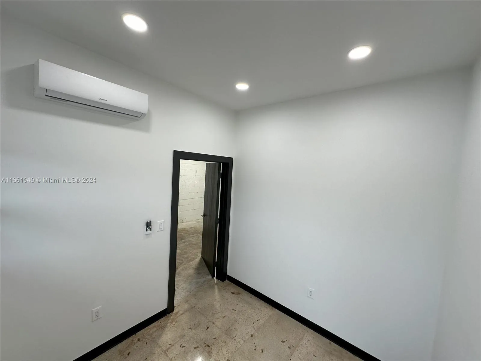 1724 Nw 22nd St, Miami, Florida 33142, Miami, Florida 33142, ,Commercial Lease,For Rent,1724 Nw 22nd St, Miami, Florida 33142,A11661949