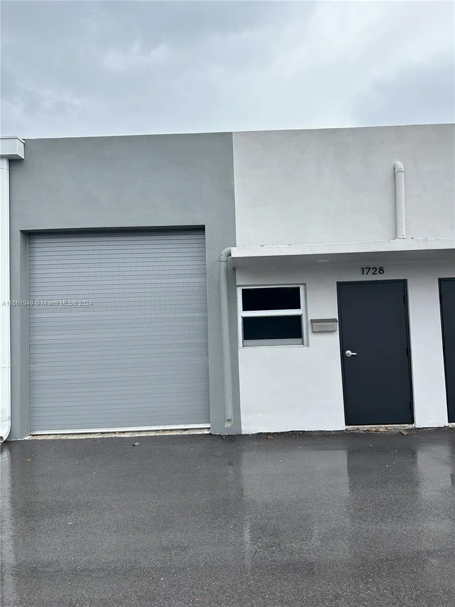 1724 Nw 22nd St, Miami, Florida 33142, Miami, Florida 33142, ,Commercial Lease,For Rent,1724 Nw 22nd St, Miami, Florida 33142,A11661949