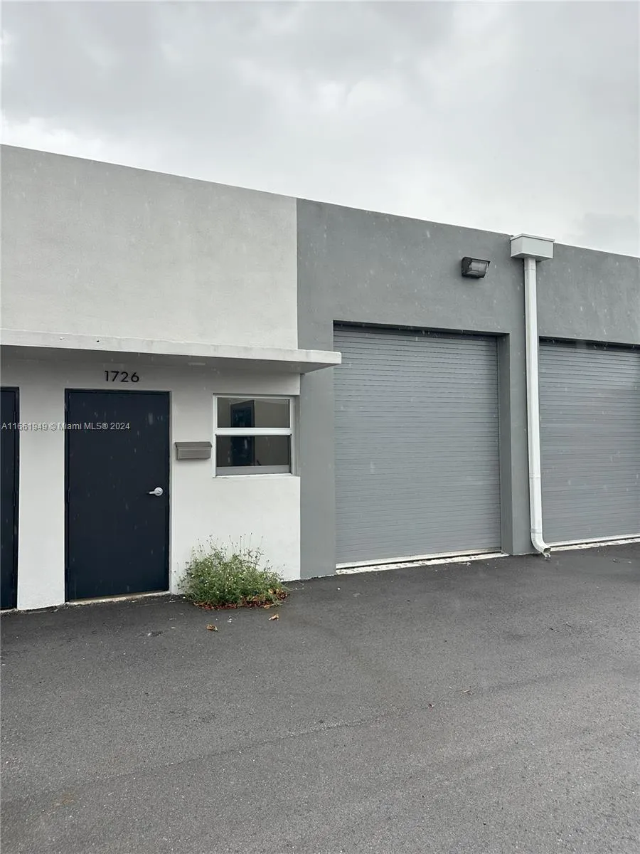 1724 Nw 22nd St, Miami, Florida 33142, Miami, Florida 33142, ,Commercial Lease,For Rent,1724 Nw 22nd St, Miami, Florida 33142,A11661949