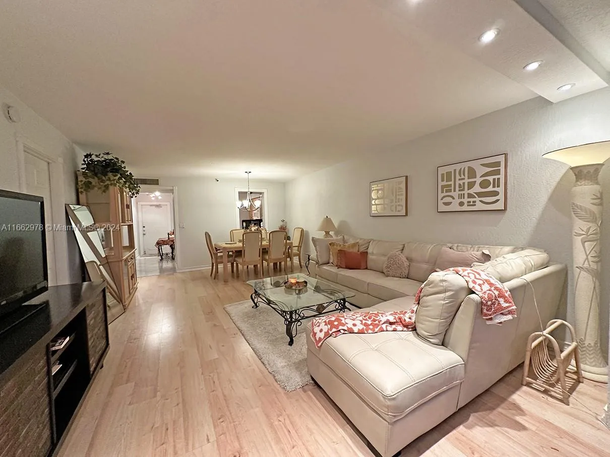 4550 Nw 18th Ave 706, Deerfield Beach, Florida 330, Deerfield Beach, Florida 33064, 2 Bedrooms Bedrooms, ,2 BathroomsBathrooms,Residential,For Sale,4550 Nw 18th Ave 706, Deerfield Beach, Florida 330,A11662978