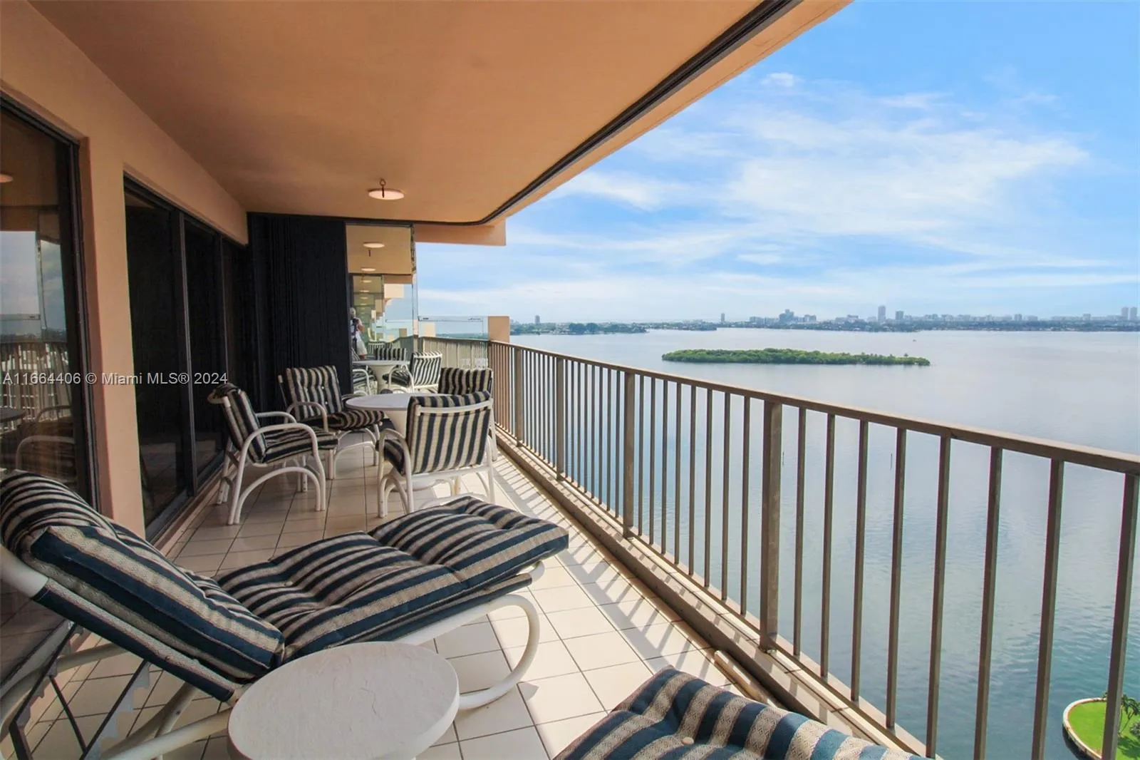 1800 Ne 114th St 2308, Miami, Florida 33181, Miami, Florida 33181, 1 Bedroom Bedrooms, ,1 BathroomBathrooms,Residential Lease,For Rent,1800 Ne 114th St 2308, Miami, Florida 33181,A11664406 1800 Ne 114th St 2308, Miami, Florida 33181, Miami, Florida 33181, 1 Bedroom Bedrooms, ,1 BathroomBathrooms,Residential Lease,For Rent,1800 Ne 114th St 2308, Miami, Florida 33181,A11664406