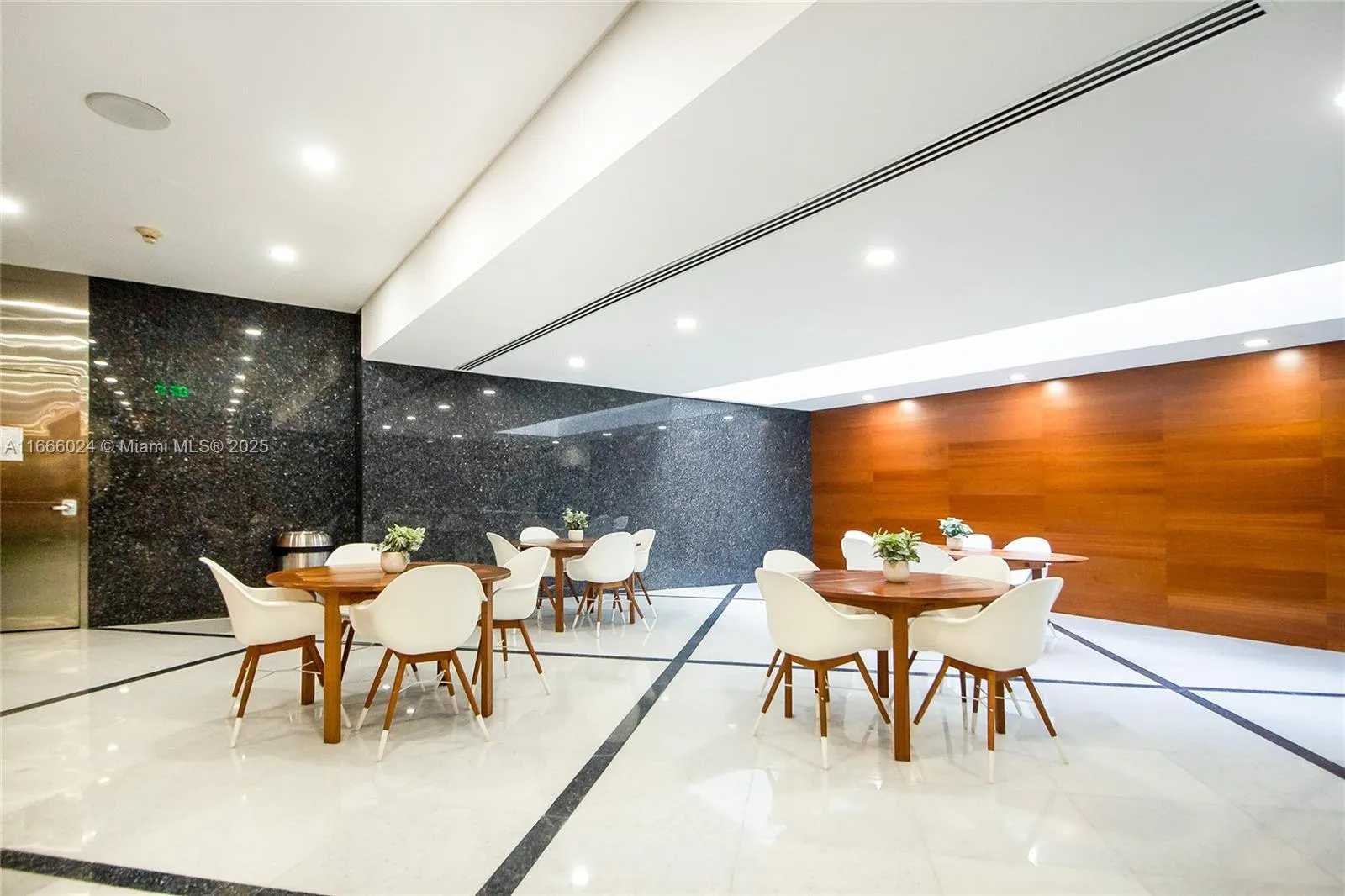 1200 Brickell Ave 520 A-d, Miami, Florida 33131, Miami, Florida 33131, ,Commercial Lease,For Rent,1200 Brickell Ave 520 A-d, Miami, Florida 33131,A11666024