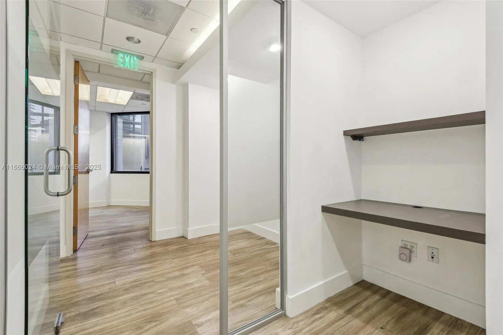 1200 Brickell Ave 520 A-d, Miami, Florida 33131, Miami, Florida 33131, ,Commercial Lease,For Rent,1200 Brickell Ave 520 A-d, Miami, Florida 33131,A11666024