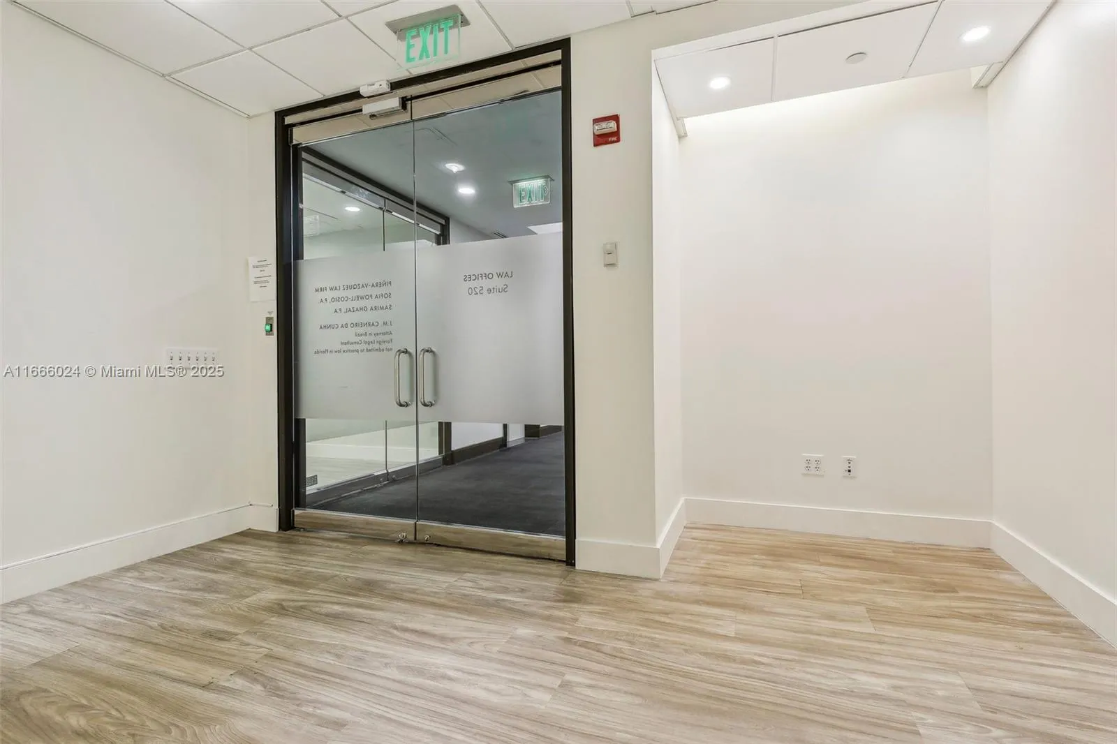 1200 Brickell Ave 520 A-d, Miami, Florida 33131, Miami, Florida 33131, ,Commercial Lease,For Rent,1200 Brickell Ave 520 A-d, Miami, Florida 33131,A11666024