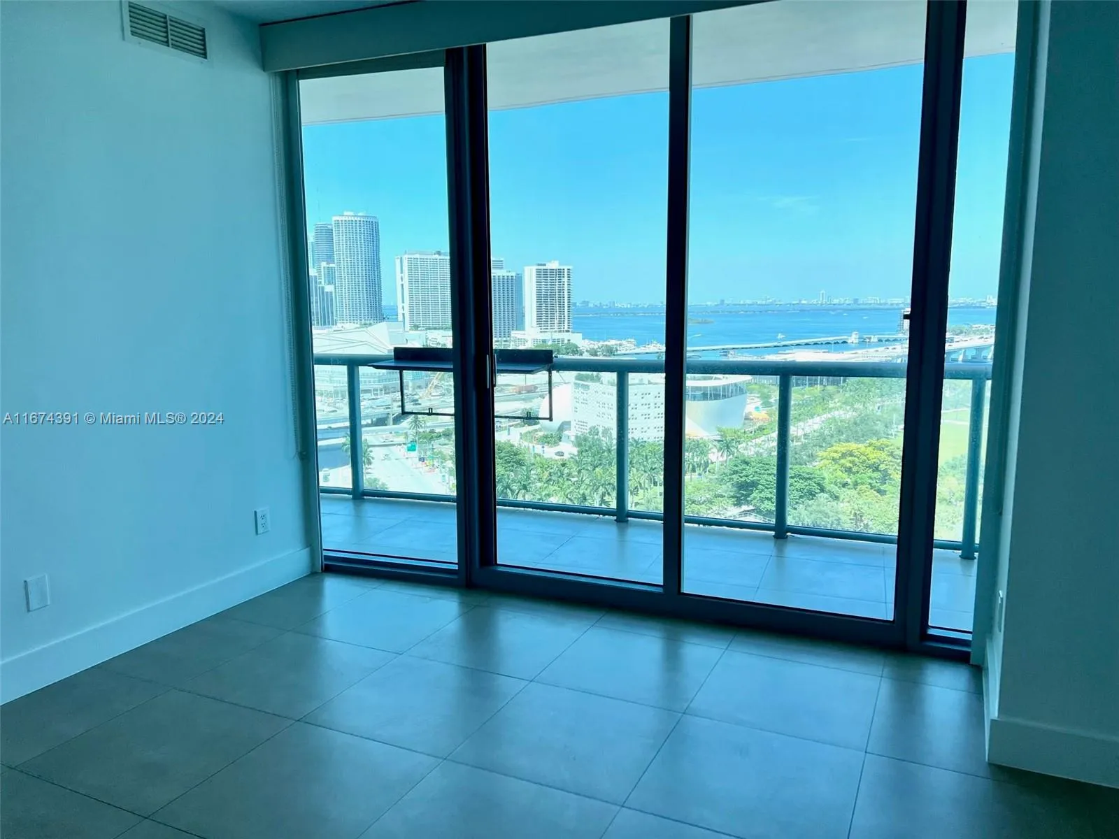 888 Biscayne Blvd 1811, Miami, Florida 33132, Miami, Florida 33132, 1 Bedroom Bedrooms, ,1 BathroomBathrooms,Residential,For Sale,888 Biscayne Blvd 1811, Miami, Florida 33132,A11674391