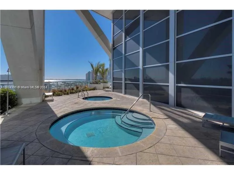888 Biscayne Blvd 1811, Miami, Florida 33132, Miami, Florida 33132, 1 Bedroom Bedrooms, ,1 BathroomBathrooms,Residential,For Sale,888 Biscayne Blvd 1811, Miami, Florida 33132,A11674391