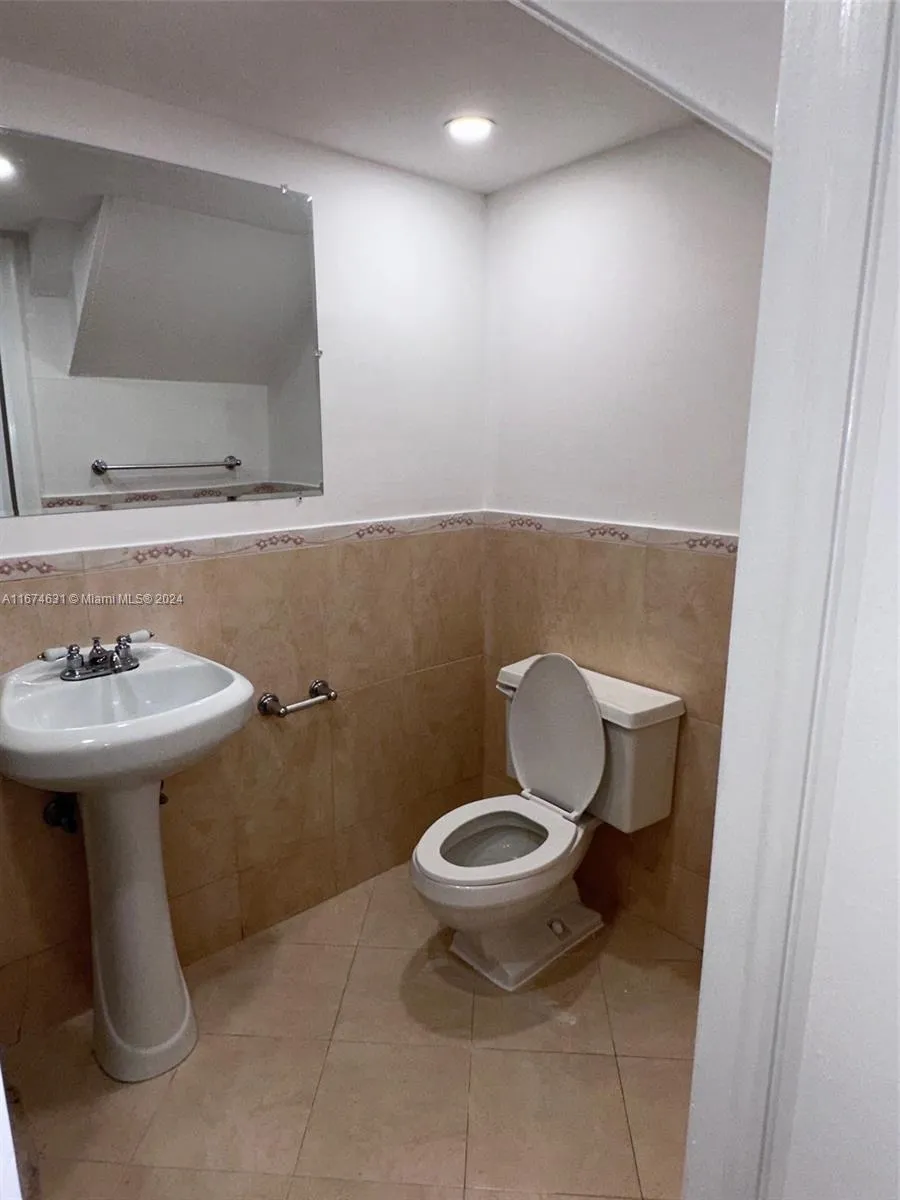 9355 Fontainebleau Blvd C223, Miami, Florida 33172, Miami, Florida 33172, 3 Bedrooms Bedrooms, ,3 BathroomsBathrooms,Residential Lease,For Rent,9355 Fontainebleau Blvd C223, Miami, Florida 33172,A11674631