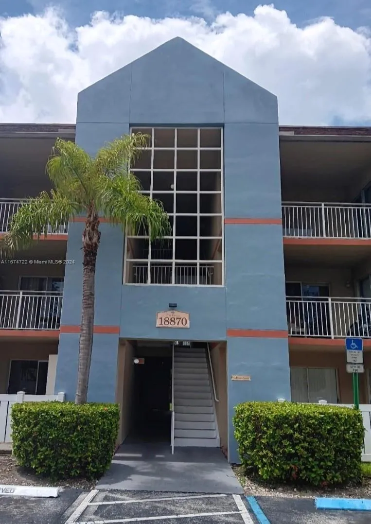 18870 Nw 57th Ave 108, Hialeah, Florida 33015, Hialeah, Florida 33015, 2 Bedrooms Bedrooms, ,2 BathroomsBathrooms,Residential,For Sale,18870 Nw 57th Ave 108, Hialeah, Florida 33015,A11674722