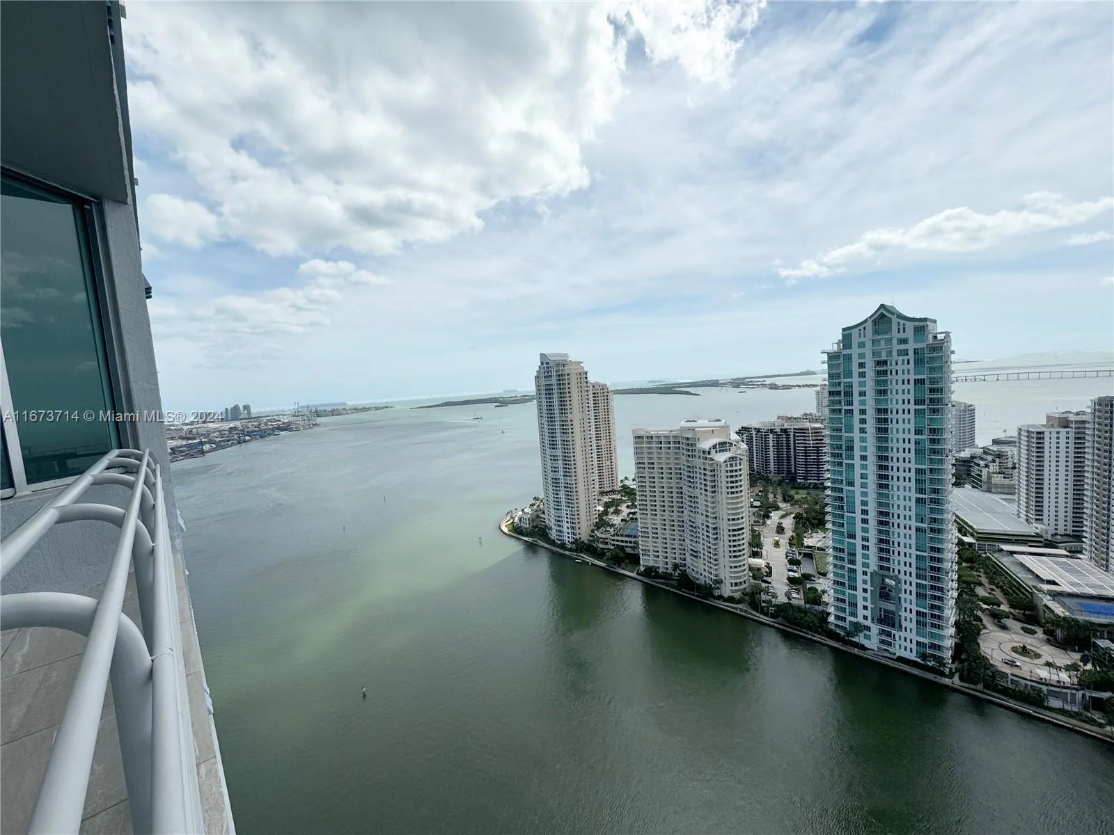 325 S Biscayne Blvd Lph 19, Miami, Florida 33131, Miami, Florida 33131, 2 Bedrooms Bedrooms, ,2 BathroomsBathrooms,Residential,For Sale,325 S Biscayne Blvd Lph 19, Miami, Florida 33131,A11673714