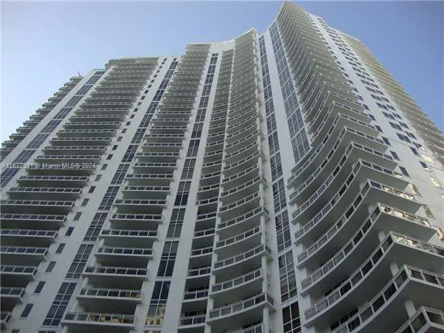 901 Brickell Key Blvd 1701, Miami, Florida 33131, Miami, Florida 33131, 1 Bedroom Bedrooms, ,1 BathroomBathrooms,Residential,For Sale,901 Brickell Key Blvd 1701, Miami, Florida 33131,A11677901
