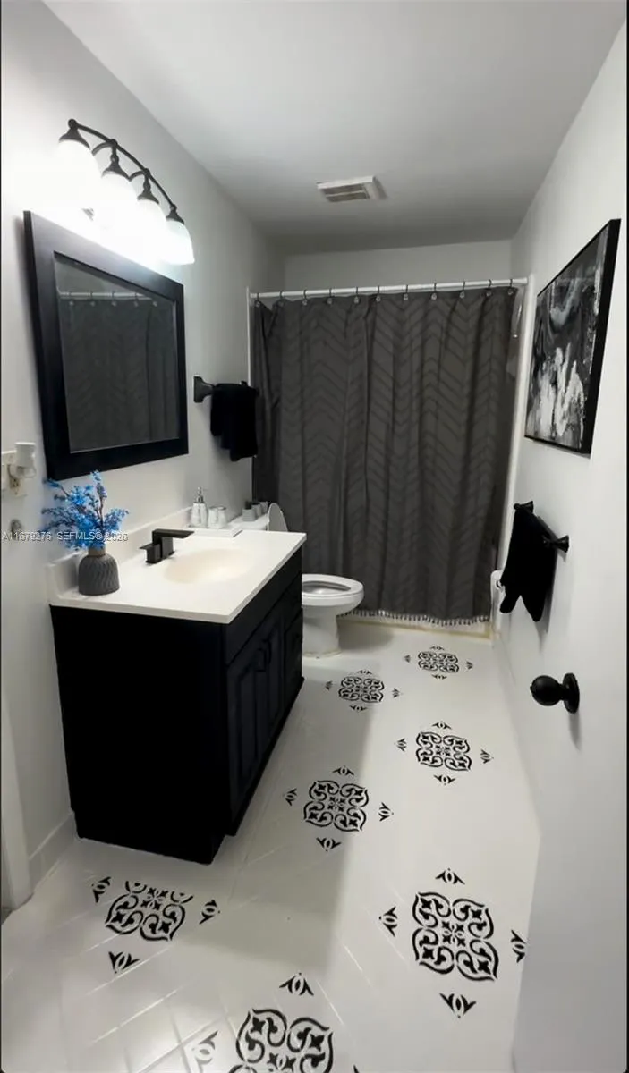 3405 Nw 44th St 104, Oakland Park, Florida 33309, Oakland Park, Florida 33309, 1 Bedroom Bedrooms, ,1 BathroomBathrooms,Residential,For Sale,3405 Nw 44th St 104, Oakland Park, Florida 33309,A11679276