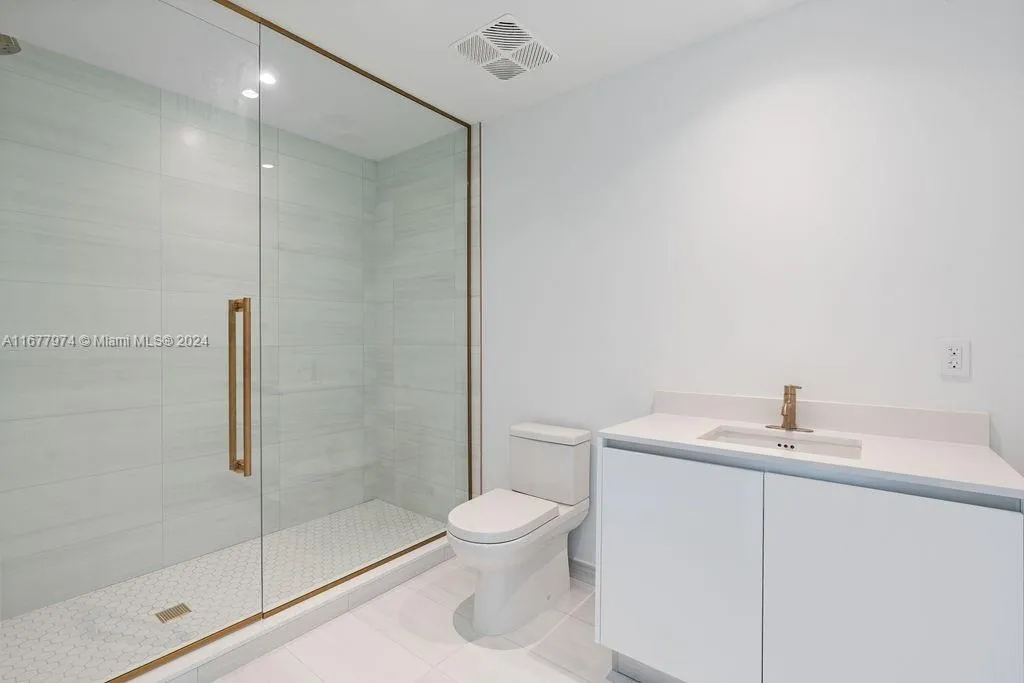 2678 Tigertail Ave Ph1, Miami, Florida 33133, Miami, Florida 33133, 4 Bedrooms Bedrooms, ,4 BathroomsBathrooms,Residential,For Sale,2678 Tigertail Ave Ph1, Miami, Florida 33133,A11677974