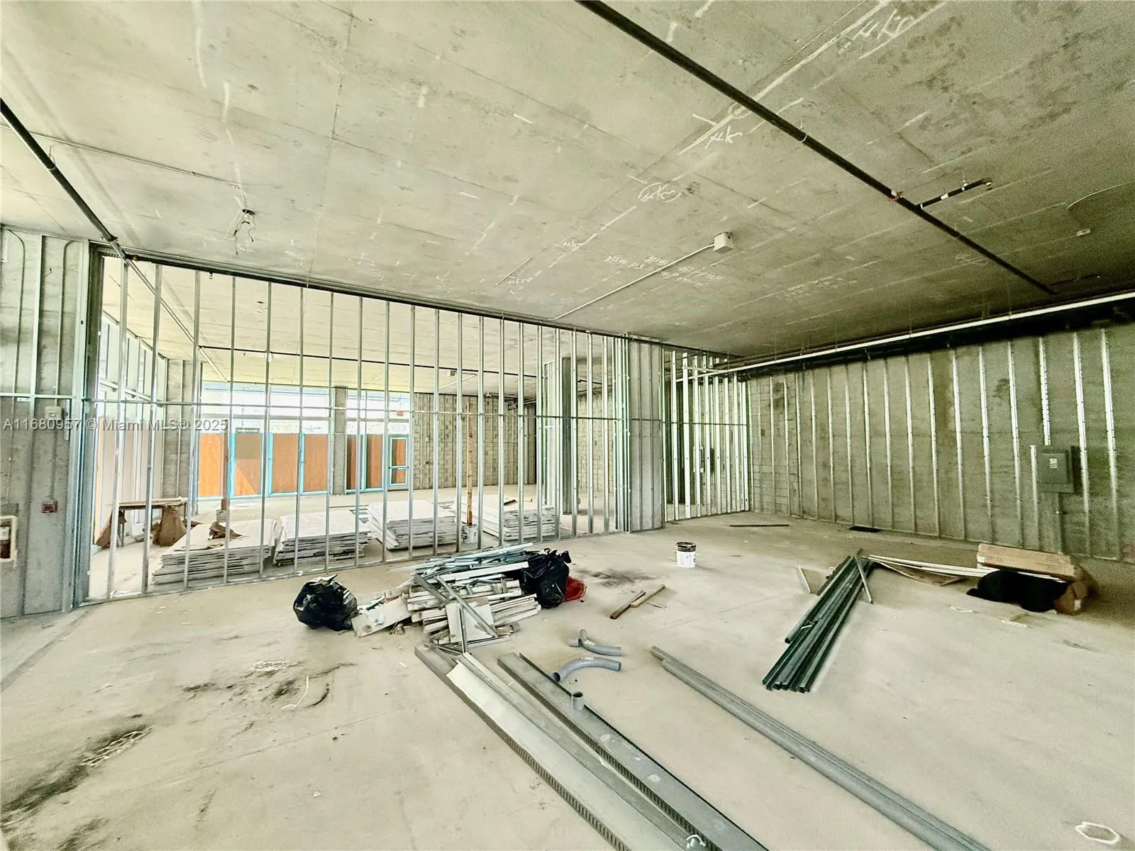 2820 Ne 214th St 4, Aventura, Florida 33180, Aventura, Florida 33180, ,Commercial Sale,For Sale,2820 Ne 214th St 4, Aventura, Florida 33180,A11680957