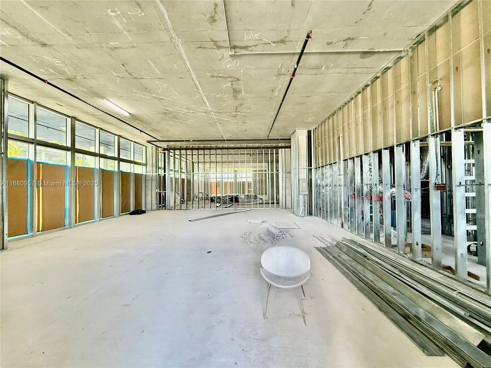 2820 Ne 214th St 4, Aventura, Florida 33180, Aventura, Florida 33180, ,Commercial Sale,For Sale,2820 Ne 214th St 4, Aventura, Florida 33180,A11680957