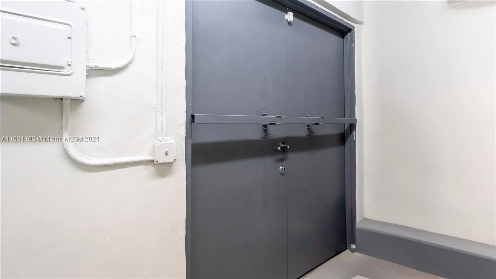 17 S Federal Hwy, Dania Beach, Florida 33004, Dania Beach, Florida 33004, ,Commercial Lease,For Rent,17 S Federal Hwy, Dania Beach, Florida 33004,A11681196