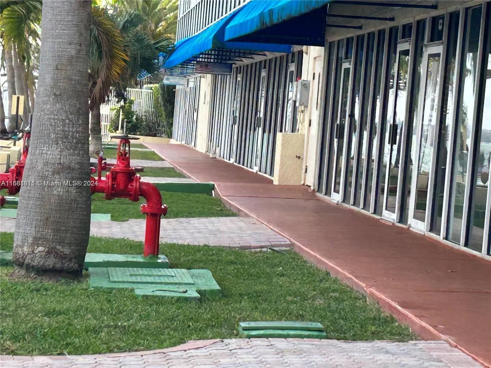 7601 E Treasure Dr Cu-4, North Bay Village, Florid, North Bay Village, Florida 33141, ,Commercial Sale,For Sale,7601 E Treasure Dr Cu-4, North Bay Village, Florid,A11681611