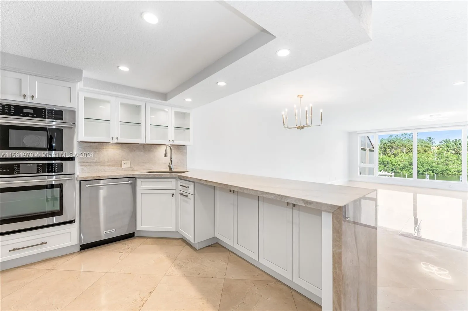 5990 Paradise Point Dr 5990, Palmetto Bay, Florida, Palmetto Bay, Florida 33157, 4 Bedrooms Bedrooms, ,3 BathroomsBathrooms,Residential,For Sale,5990 Paradise Point Dr 5990, Palmetto Bay, Florida,A11681970