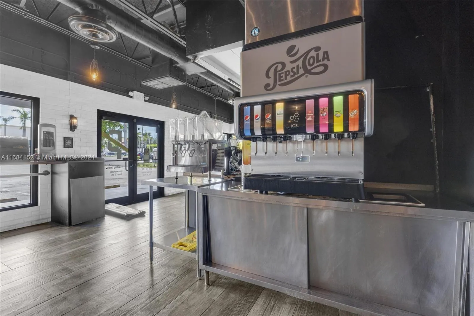 4950 W 12th Ave, Hialeah, Florida 33012, Hialeah, Florida 33012, ,Commercial Sale,For Sale,4950 W 12th Ave, Hialeah, Florida 33012,A11684152