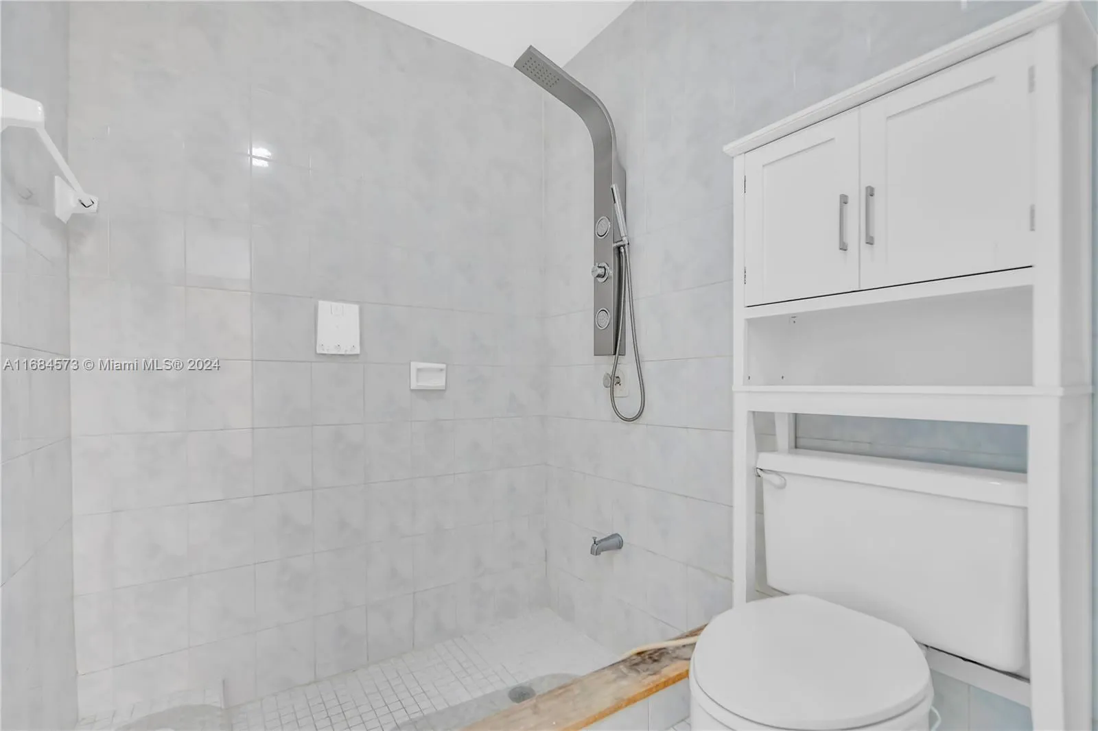 15014 Sw 140th Ct 15014, Miami, Florida 33186, Miami, Florida 33186, 3 Bedrooms Bedrooms, ,2 BathroomsBathrooms,Residential Lease,For Rent,15014 Sw 140th Ct 15014, Miami, Florida 33186,A11684573