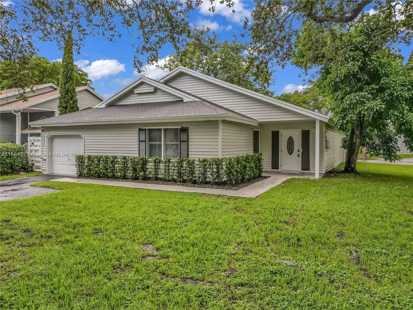 15014 Sw 140th Ct 15014, Miami, Florida 33186, Miami, Florida 33186, 3 Bedrooms Bedrooms, ,2 BathroomsBathrooms,Residential Lease,For Rent,15014 Sw 140th Ct 15014, Miami, Florida 33186,A11684573