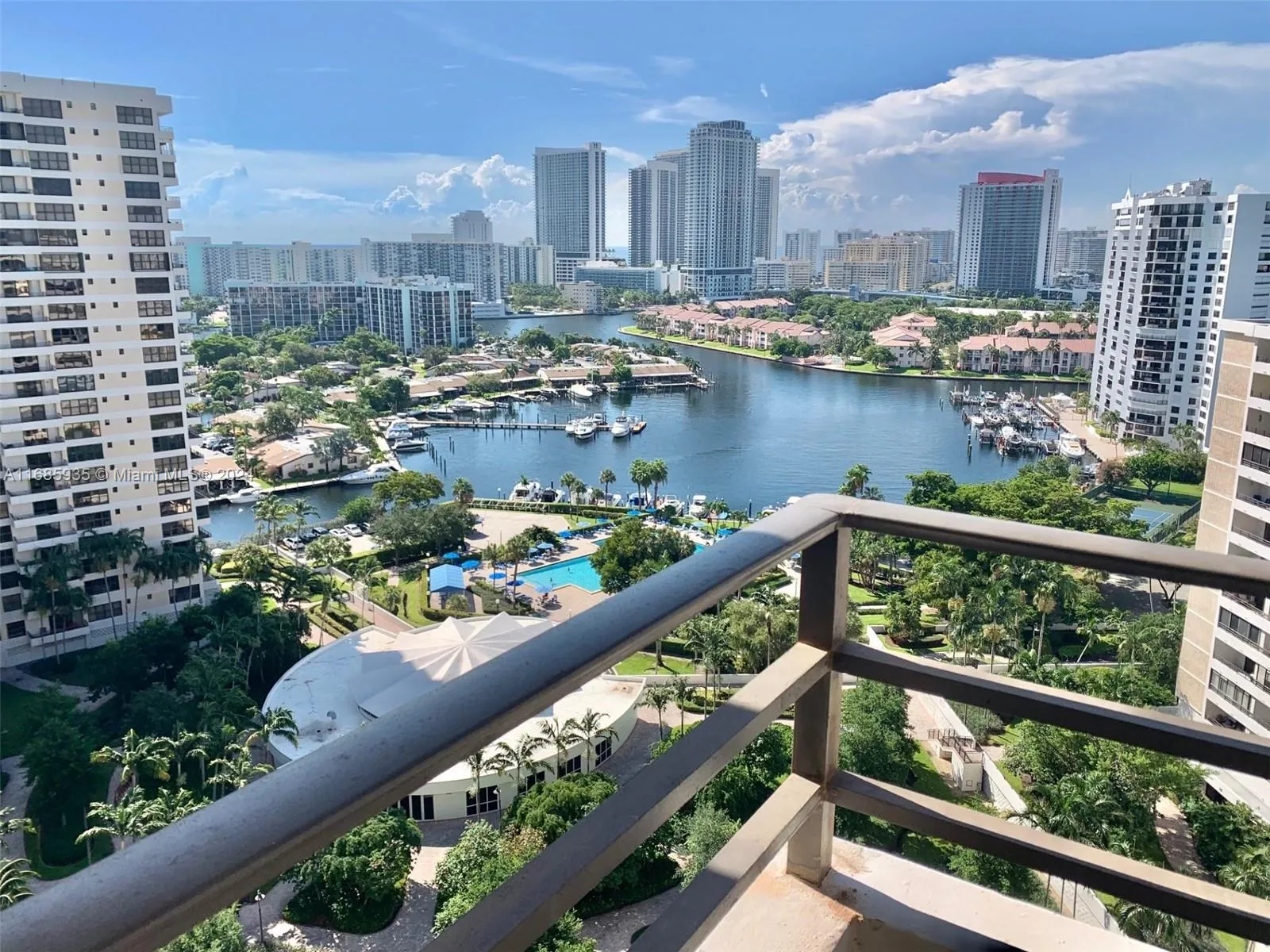 600 Three Islands Blvd 1817, Hallandale Beach, Flo, Hallandale Beach, Florida 33009, 1 Bedroom Bedrooms, ,1 BathroomBathrooms,Residential,For Sale,600 Three Islands Blvd 1817, Hallandale Beach, Flo,A11685935