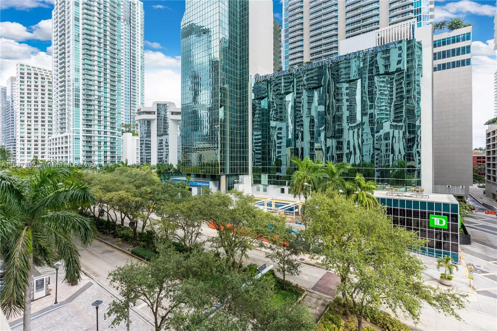 1060 Brickell Ave 409, Miami, Florida 33131, Miami, Florida 33131, 1 Bedroom Bedrooms, ,1 BathroomBathrooms,Residential,For Sale,1060 Brickell Ave 409, Miami, Florida 33131,A11687582