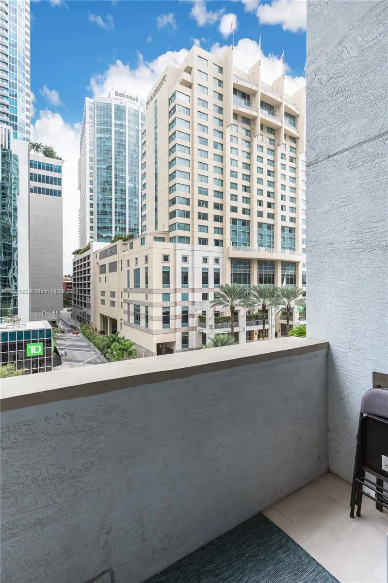 1060 Brickell Ave 409, Miami, Florida 33131, Miami, Florida 33131, 1 Bedroom Bedrooms, ,1 BathroomBathrooms,Residential,For Sale,1060 Brickell Ave 409, Miami, Florida 33131,A11687582
