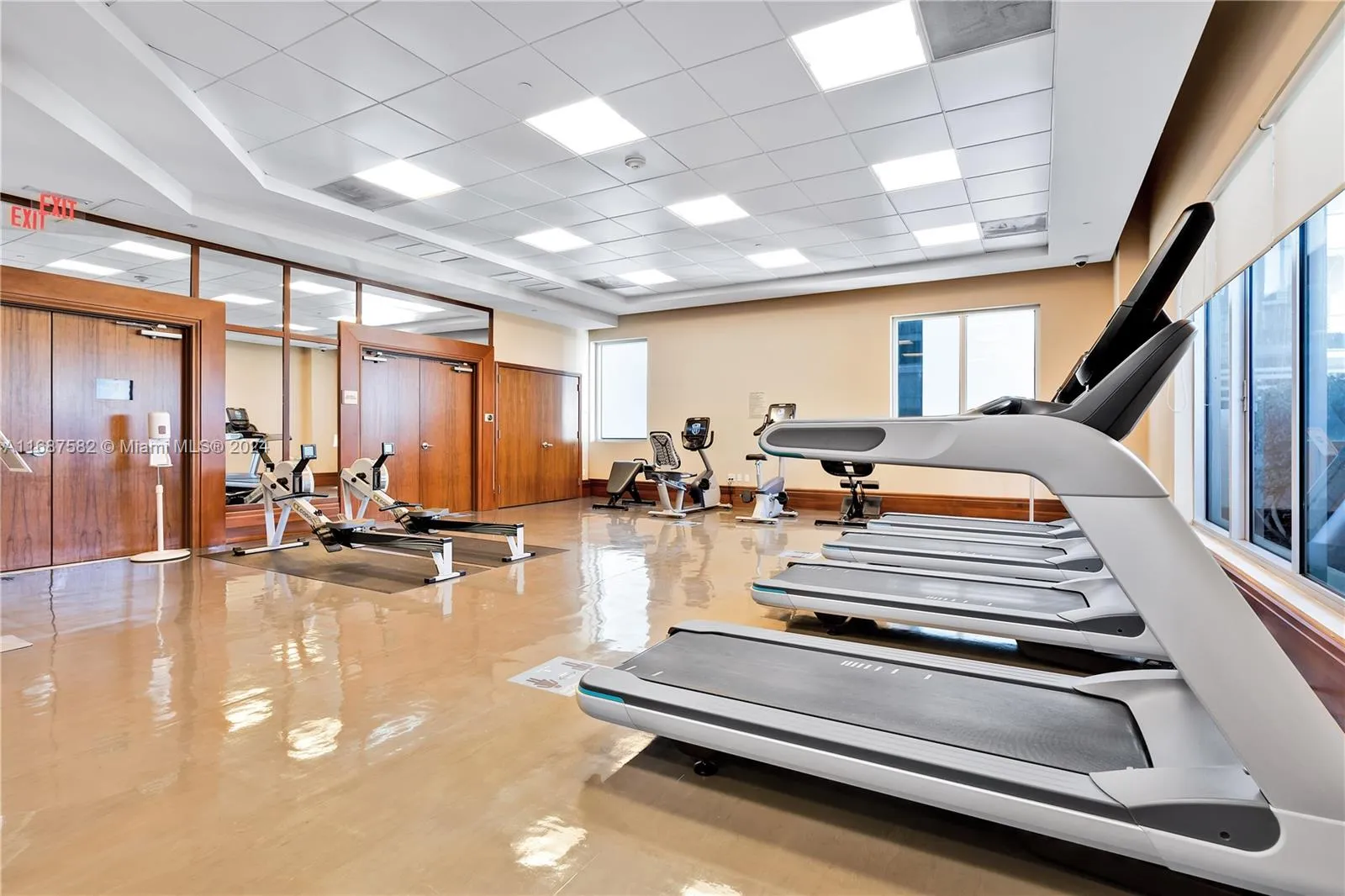 1060 Brickell Ave 409, Miami, Florida 33131, Miami, Florida 33131, 1 Bedroom Bedrooms, ,1 BathroomBathrooms,Residential,For Sale,1060 Brickell Ave 409, Miami, Florida 33131,A11687582