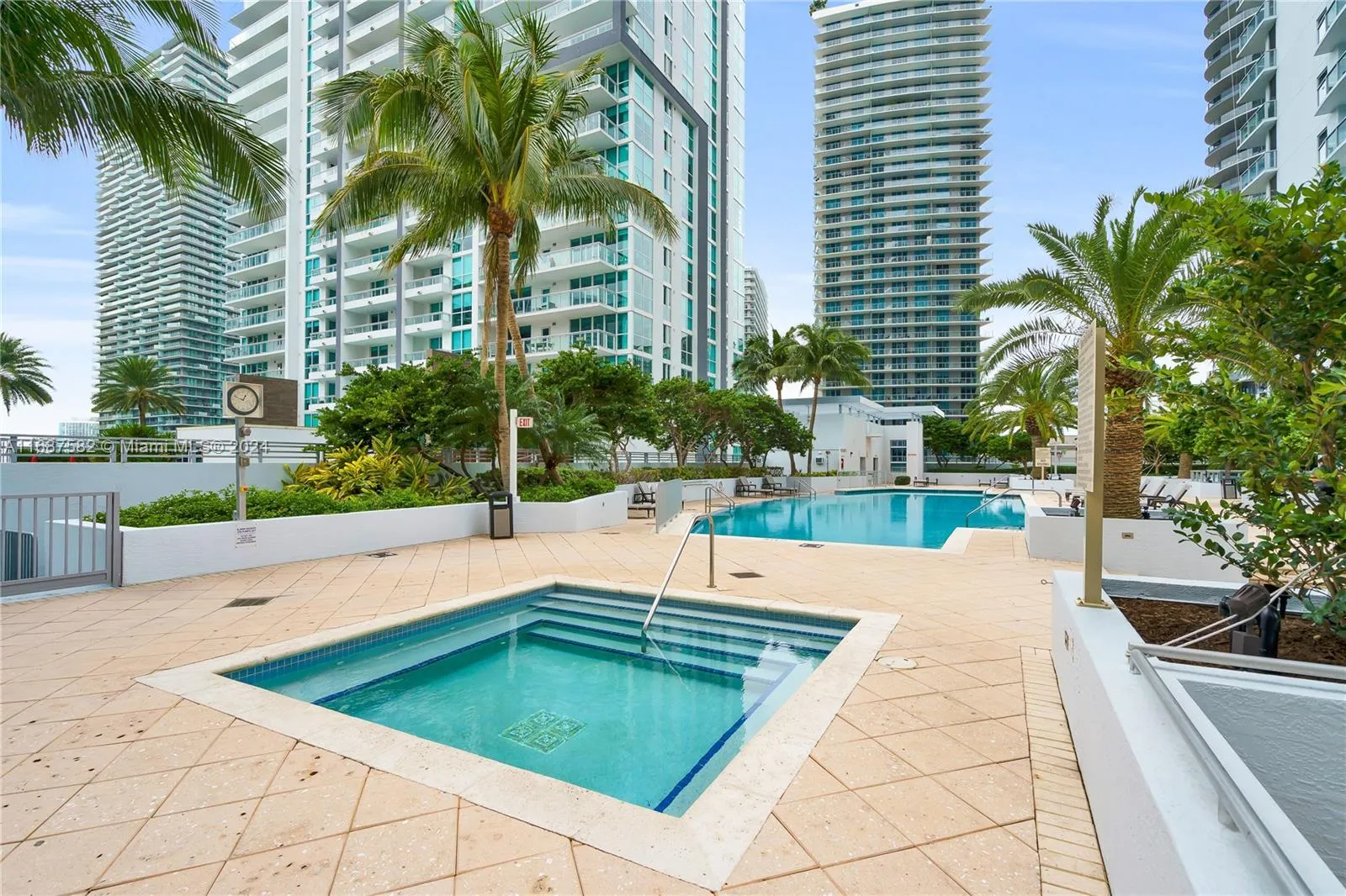 1060 Brickell Ave 409, Miami, Florida 33131, Miami, Florida 33131, 1 Bedroom Bedrooms, ,1 BathroomBathrooms,Residential,For Sale,1060 Brickell Ave 409, Miami, Florida 33131,A11687582