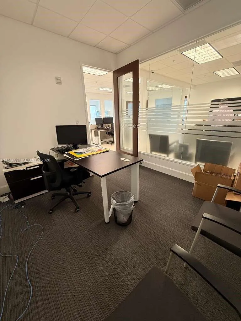 2020 Ponce De Leon Blvd 1101- Workstation, Coral G, Coral Gables, Florida 33134, ,Commercial Lease,For Rent,2020 Ponce De Leon Blvd 1101- Workstation, Coral G,A11688538
