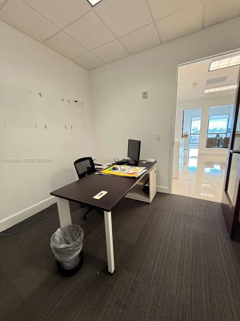 2020 Ponce De Leon Blvd 1101- Workstation, Coral G, Coral Gables, Florida 33134, ,Commercial Lease,For Rent,2020 Ponce De Leon Blvd 1101- Workstation, Coral G,A11688538