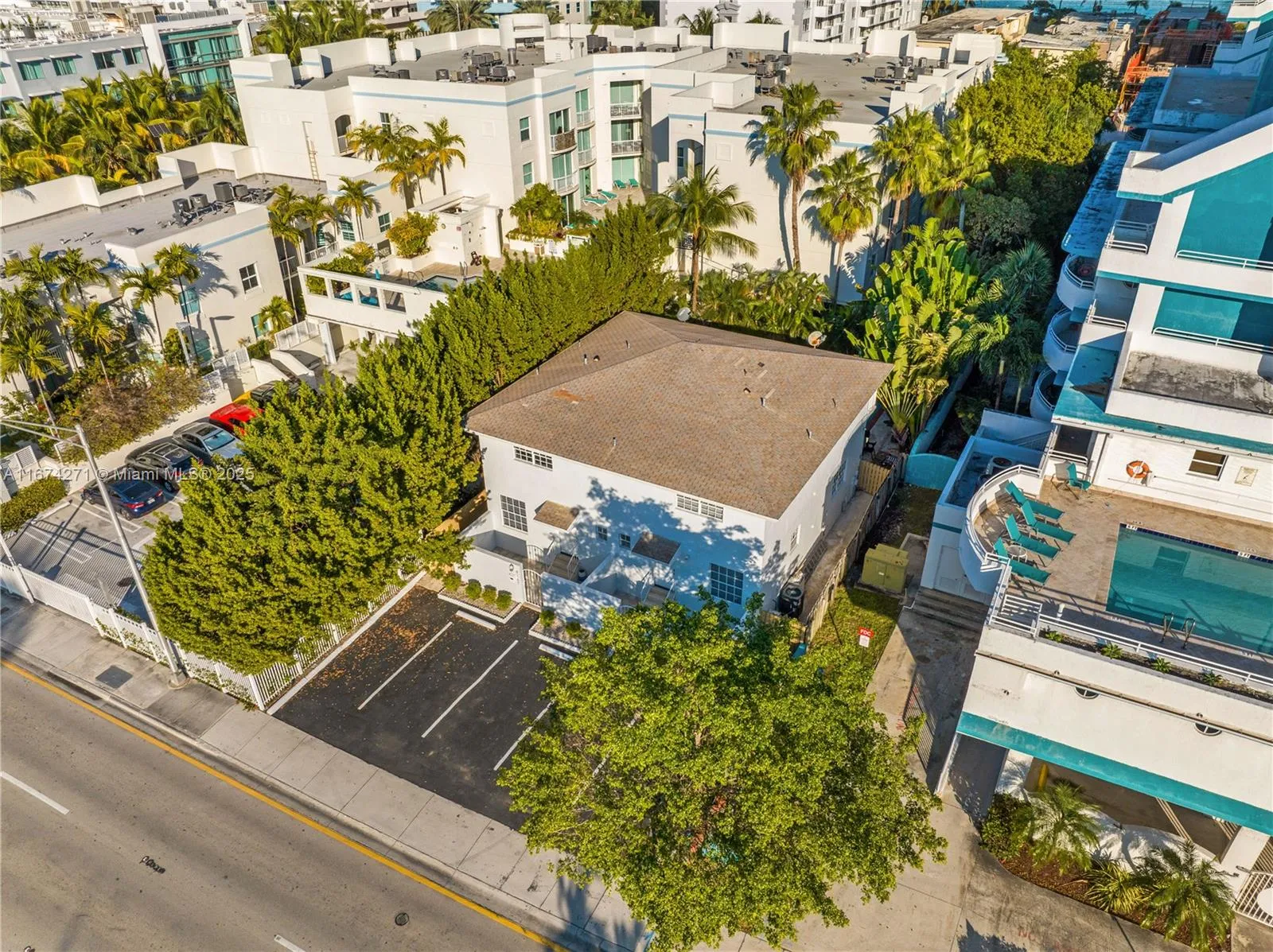9165 Harding Ave, Surfside, Florida 33154, Surfside, Florida 33154, ,Residential Income,For Sale,9165 Harding Ave, Surfside, Florida 33154,A11674271
