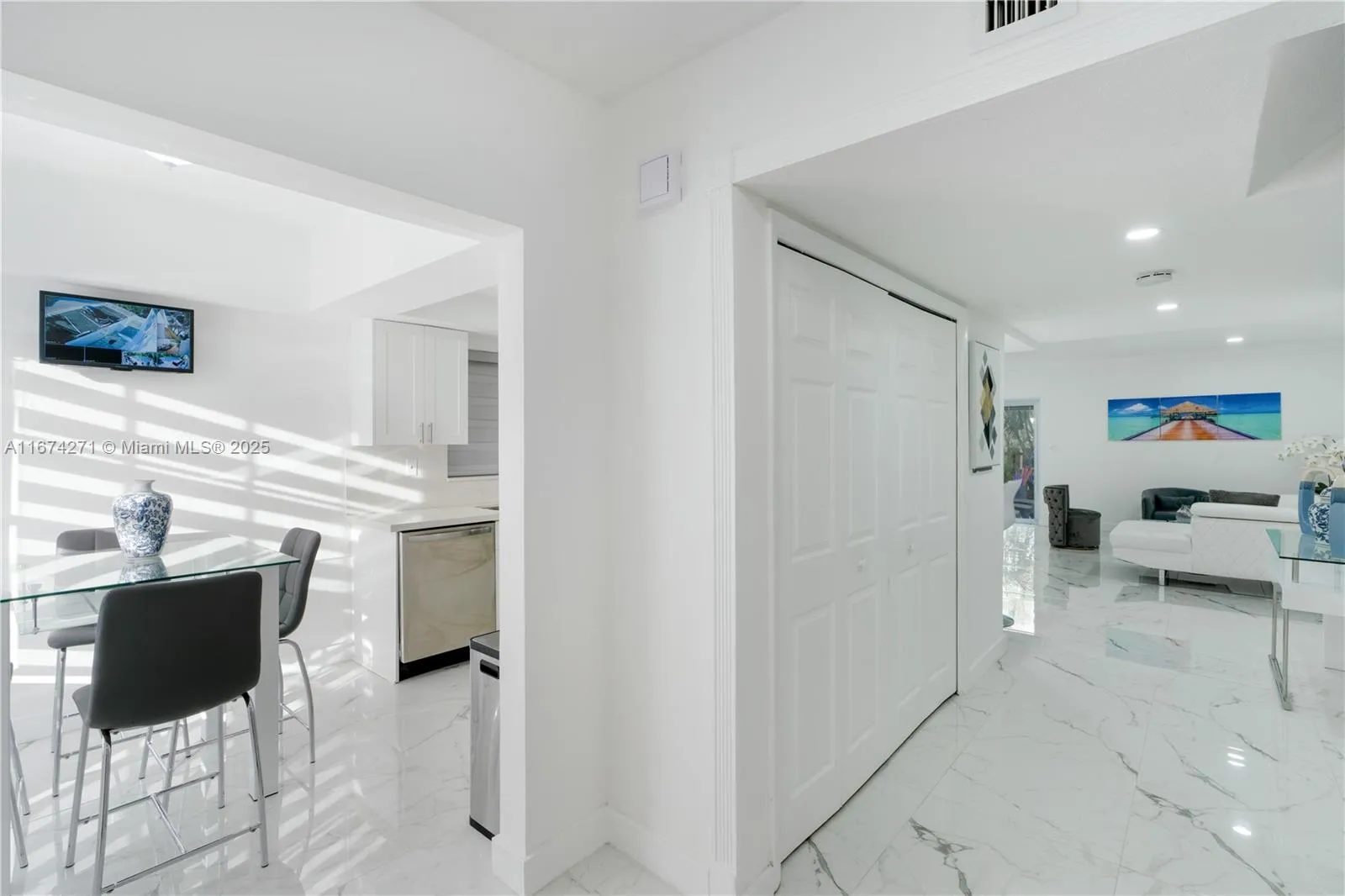 9165 Harding Ave, Surfside, Florida 33154, Surfside, Florida 33154, ,Residential Income,For Sale,9165 Harding Ave, Surfside, Florida 33154,A11674271