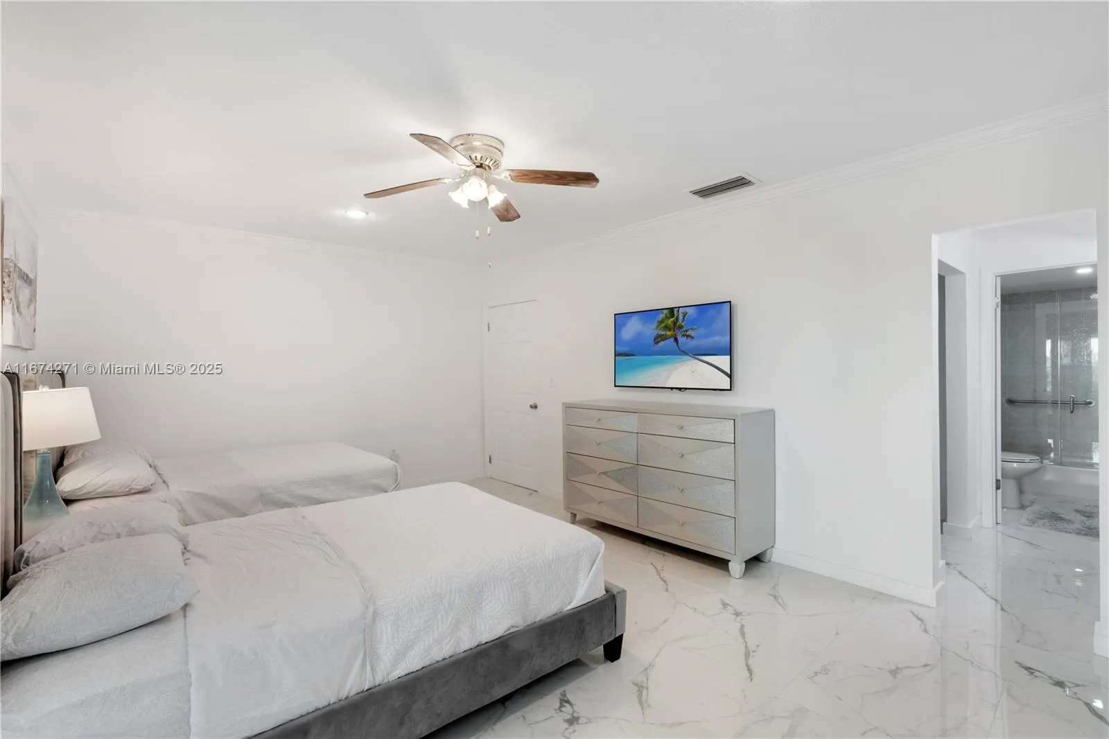 9165 Harding Ave, Surfside, Florida 33154, Surfside, Florida 33154, ,Residential Income,For Sale,9165 Harding Ave, Surfside, Florida 33154,A11674271