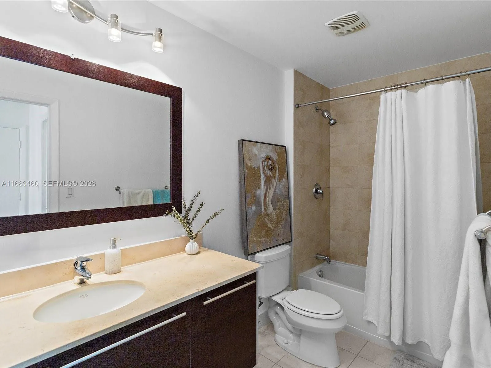 1900 N Bayshore Dr 1704, Miami, Florida 33132, Miami, Florida 33132, 2 Bedrooms Bedrooms, ,2 BathroomsBathrooms,Residential,For Sale,1900 N Bayshore Dr 1704, Miami, Florida 33132,A11683460