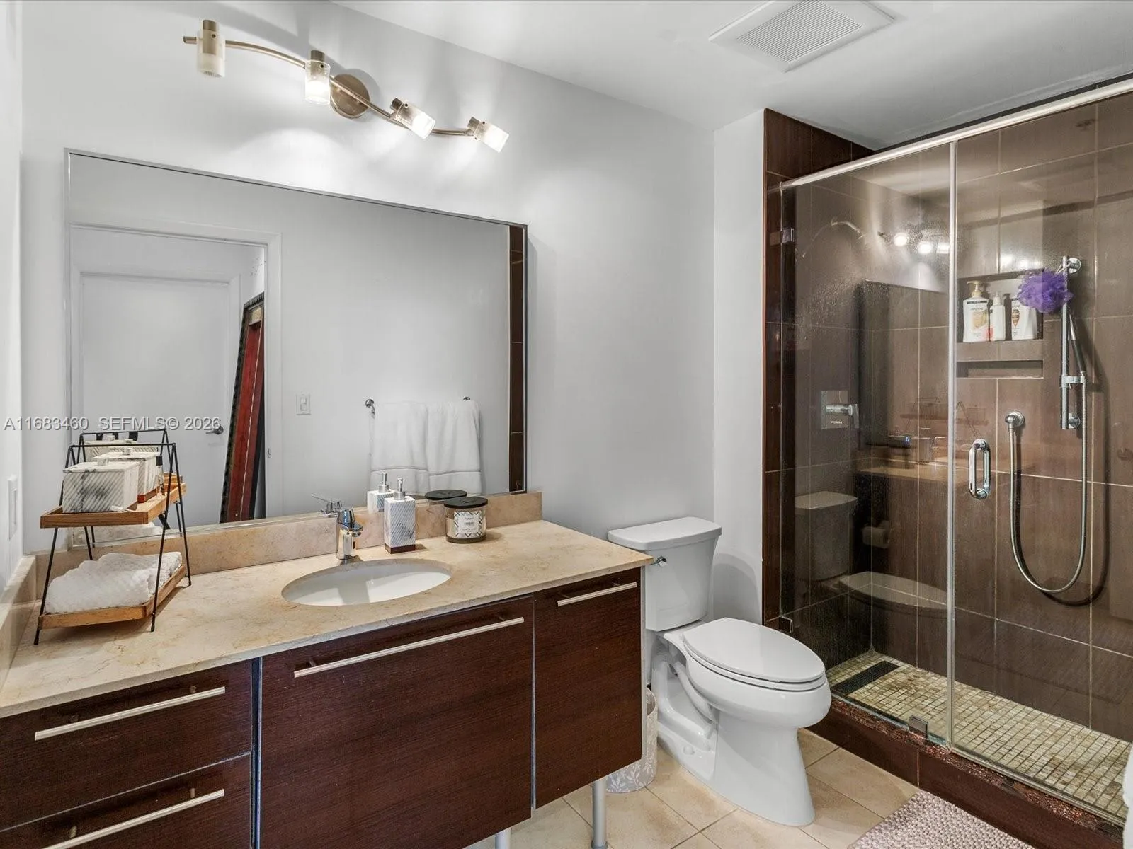 1900 N Bayshore Dr 1704, Miami, Florida 33132, Miami, Florida 33132, 2 Bedrooms Bedrooms, ,2 BathroomsBathrooms,Residential,For Sale,1900 N Bayshore Dr 1704, Miami, Florida 33132,A11683460