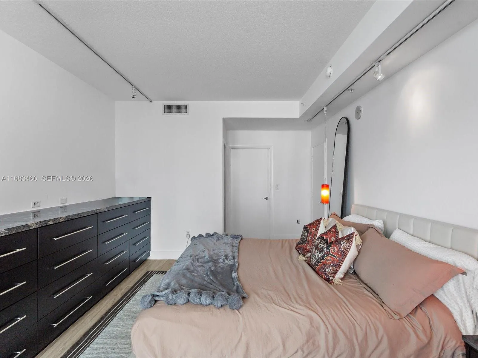 1900 N Bayshore Dr 1704, Miami, Florida 33132, Miami, Florida 33132, 2 Bedrooms Bedrooms, ,2 BathroomsBathrooms,Residential,For Sale,1900 N Bayshore Dr 1704, Miami, Florida 33132,A11683460