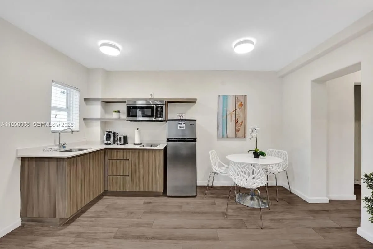 3020 + 3024 Seville St, Fort Lauderdale, Florida 3, Fort Lauderdale, Florida 33304, ,Commercial Sale,For Sale,3020 + 3024 Seville St, Fort Lauderdale, Florida 3,A11690066