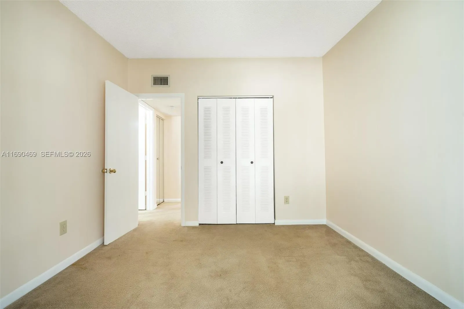 10869 W Clairmont Cir 209, Tamarac, Florida 33321, Tamarac, Florida 33321, 2 Bedrooms Bedrooms, ,2 BathroomsBathrooms,Residential,For Sale,10869 W Clairmont Cir 209, Tamarac, Florida 33321,A11690469
