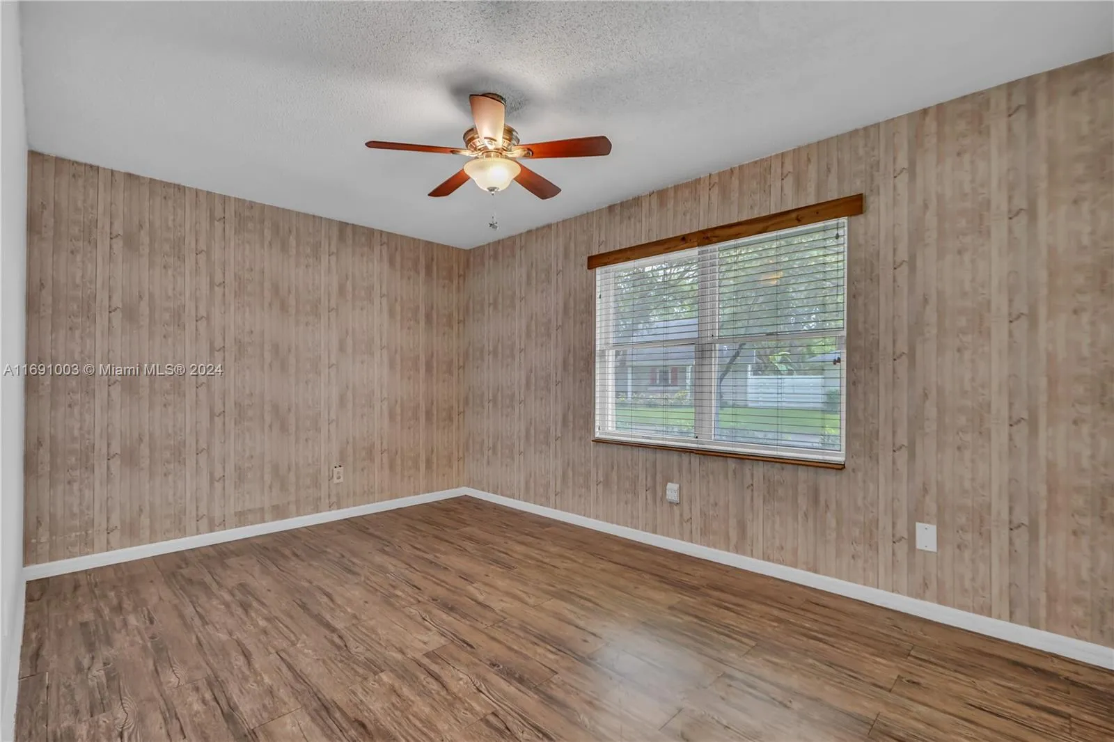 15014 Sw 140th Ct, Miami, Florida 33186, Miami, Florida 33186, 3 Bedrooms Bedrooms, ,2 BathroomsBathrooms,Residential,For Sale,15014 Sw 140th Ct, Miami, Florida 33186,A11691003