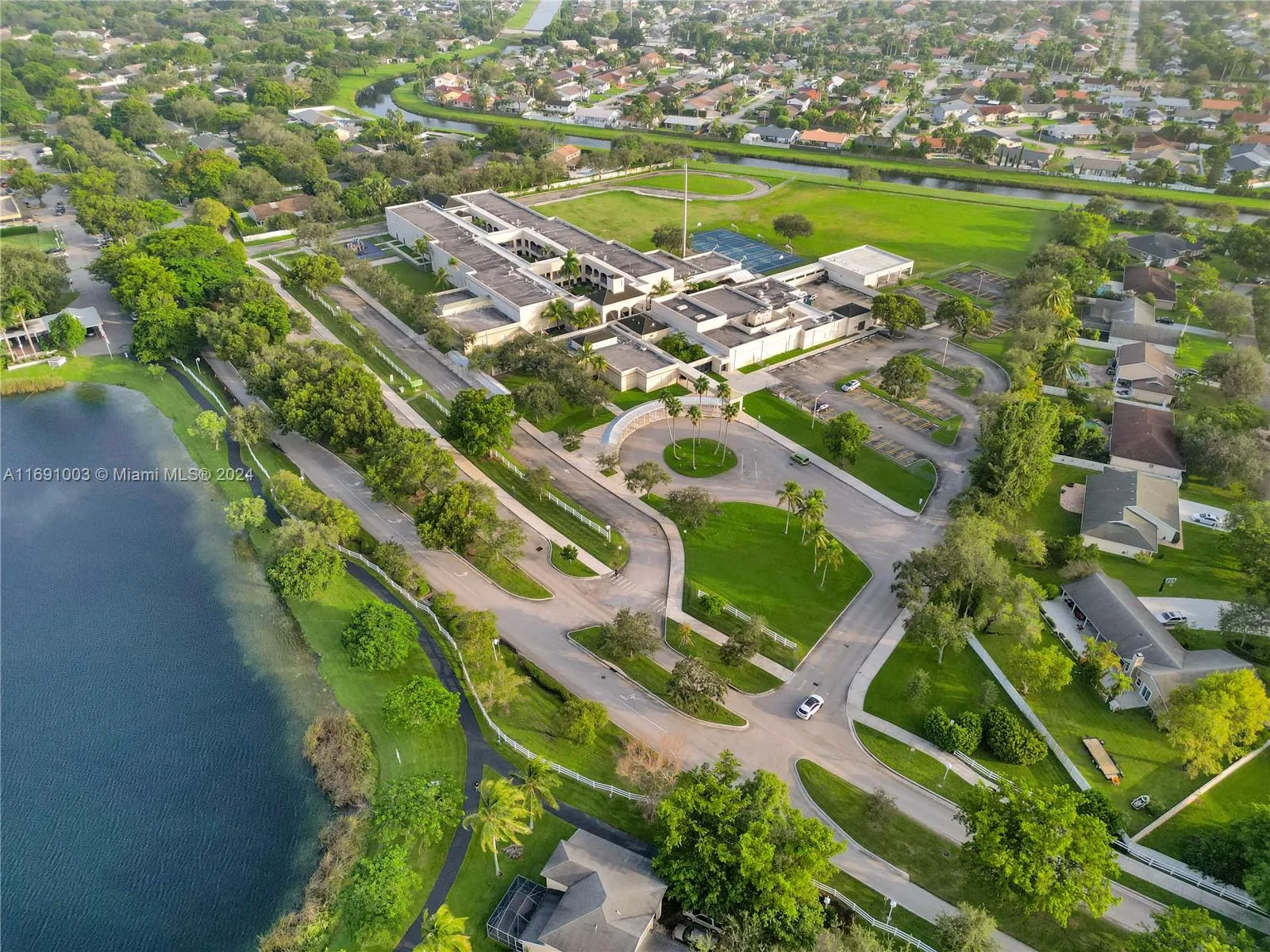 15014 Sw 140th Ct, Miami, Florida 33186, Miami, Florida 33186, 3 Bedrooms Bedrooms, ,2 BathroomsBathrooms,Residential,For Sale,15014 Sw 140th Ct, Miami, Florida 33186,A11691003