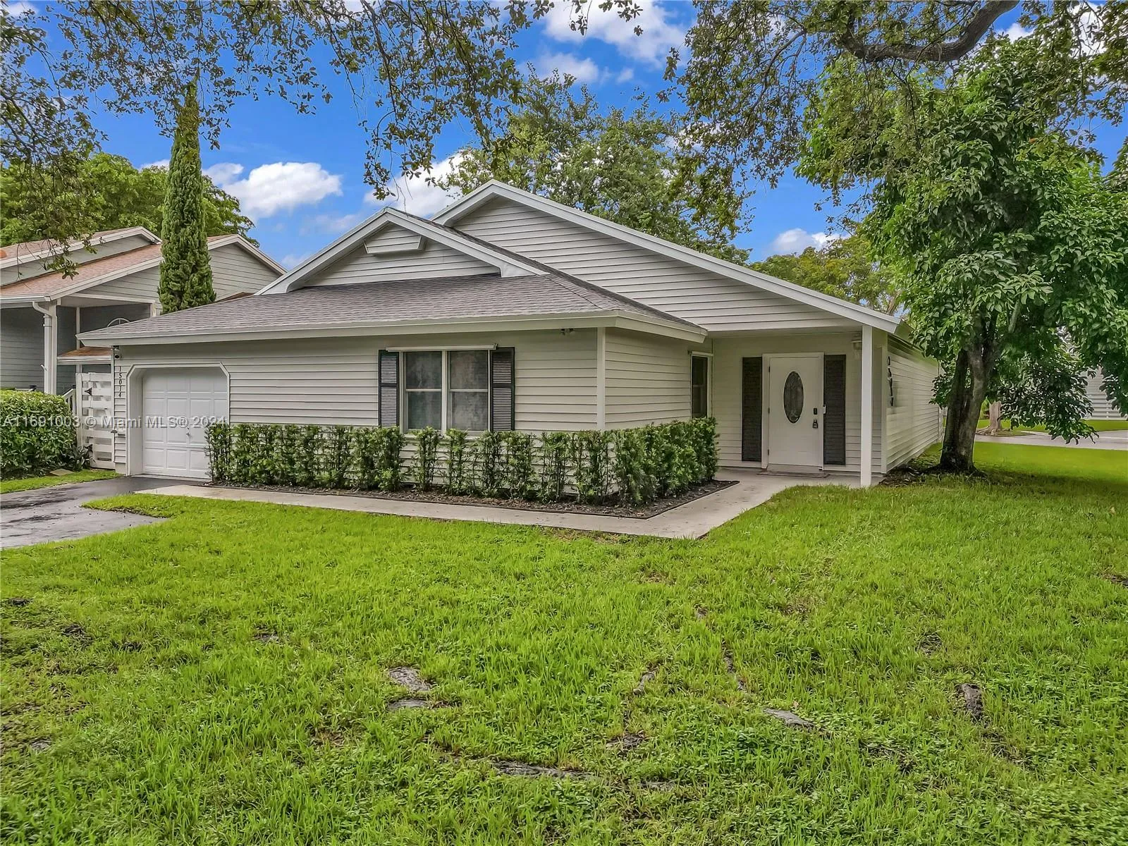15014 Sw 140th Ct, Miami, Florida 33186, Miami, Florida 33186, 3 Bedrooms Bedrooms, ,2 BathroomsBathrooms,Residential,For Sale,15014 Sw 140th Ct, Miami, Florida 33186,A11691003