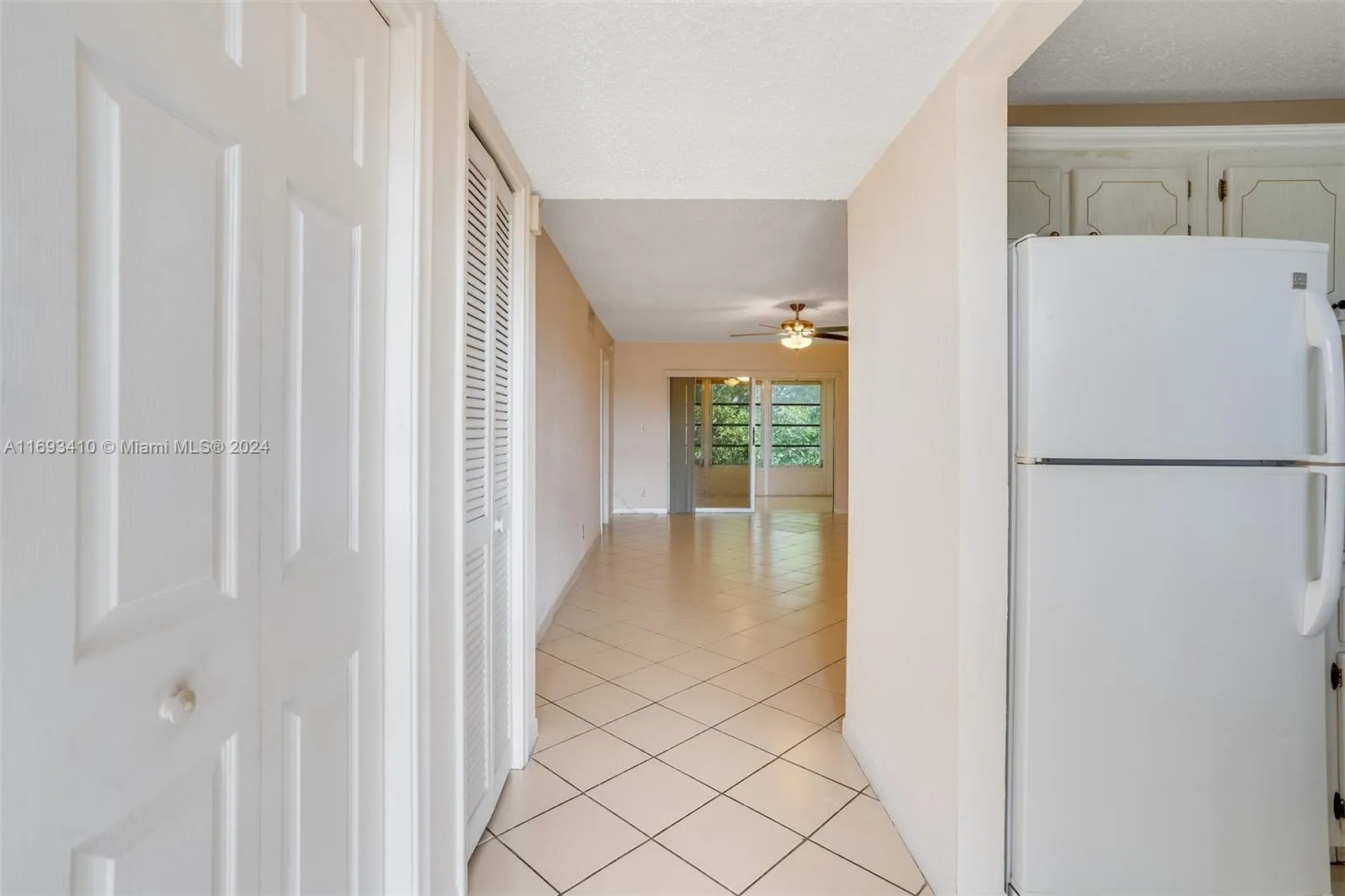 608 Sw Natura Blvd 311, Deerfield Beach, Florida 3, Deerfield Beach, Florida 33441, 2 Bedrooms Bedrooms, ,2 BathroomsBathrooms,Residential,For Sale,608 Sw Natura Blvd 311, Deerfield Beach, Florida 3,A11693410
