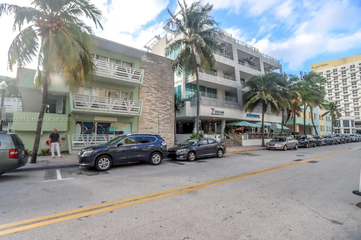 Situated between the Betsy Ross and Z-Ocean Hotel & Front Porch Restaurant